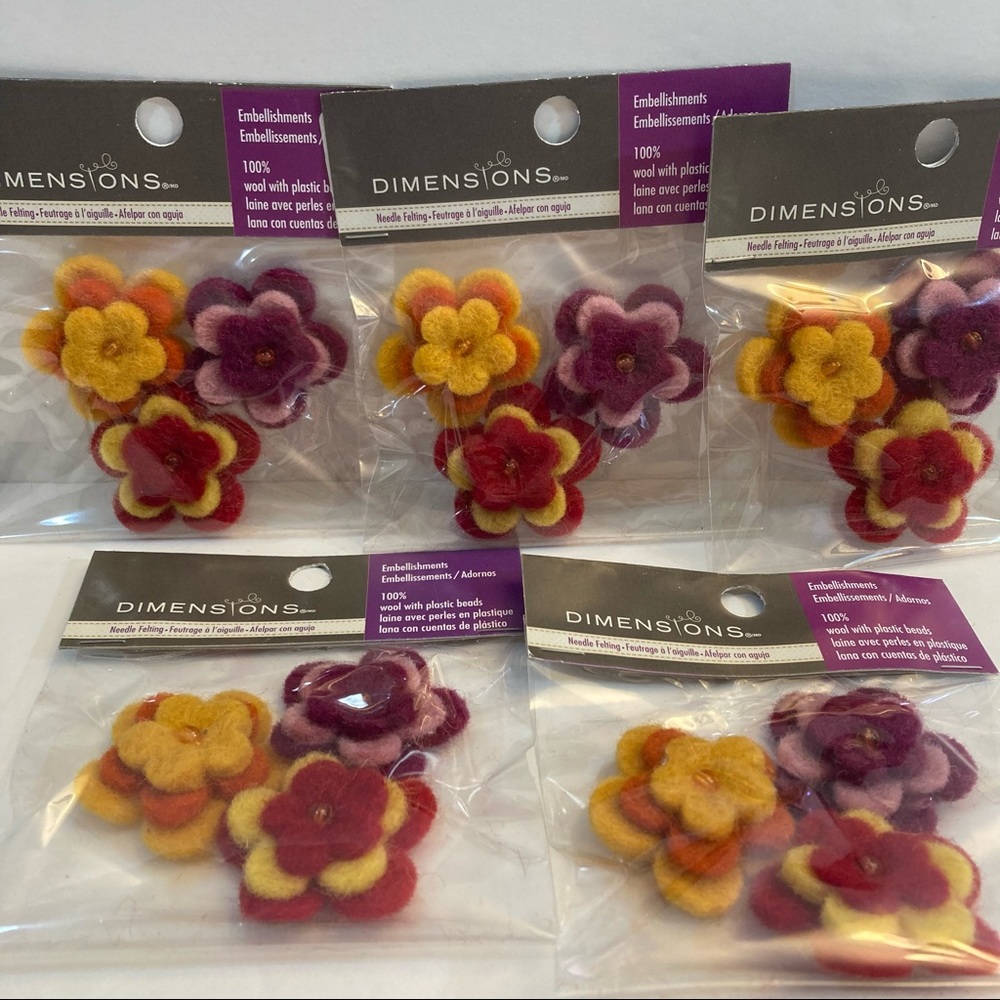 Daisies Flowers 100% Wool Felt Crafts Applique Embellishments Needle Felting